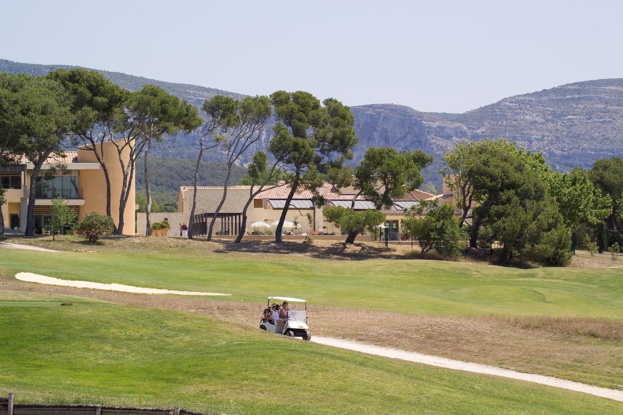 Madame Vacances Résidence Provence Country Club Saumane-de-Vaucluse Esterno foto