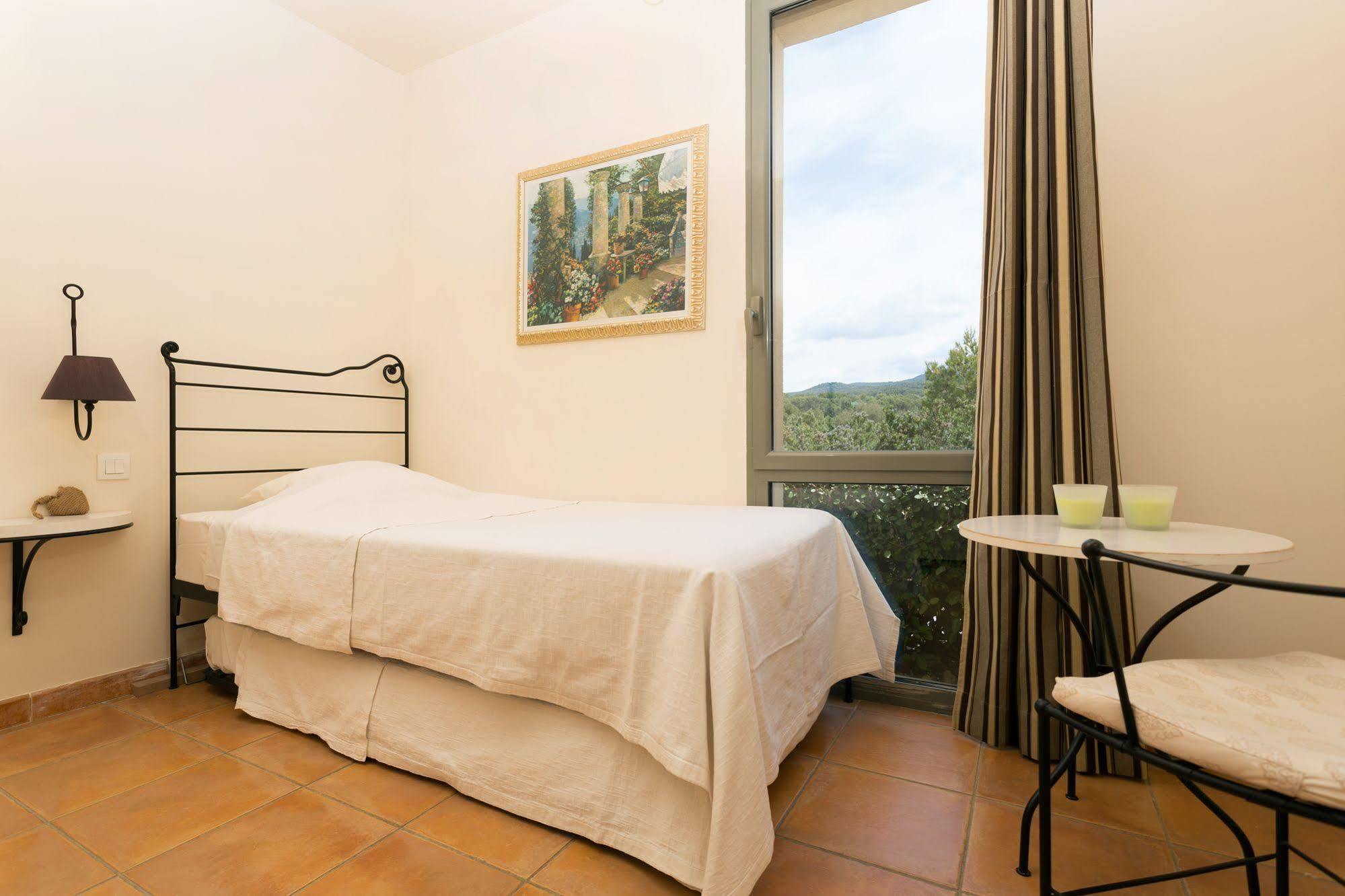 Madame Vacances Résidence Provence Country Club Saumane-de-Vaucluse Esterno foto