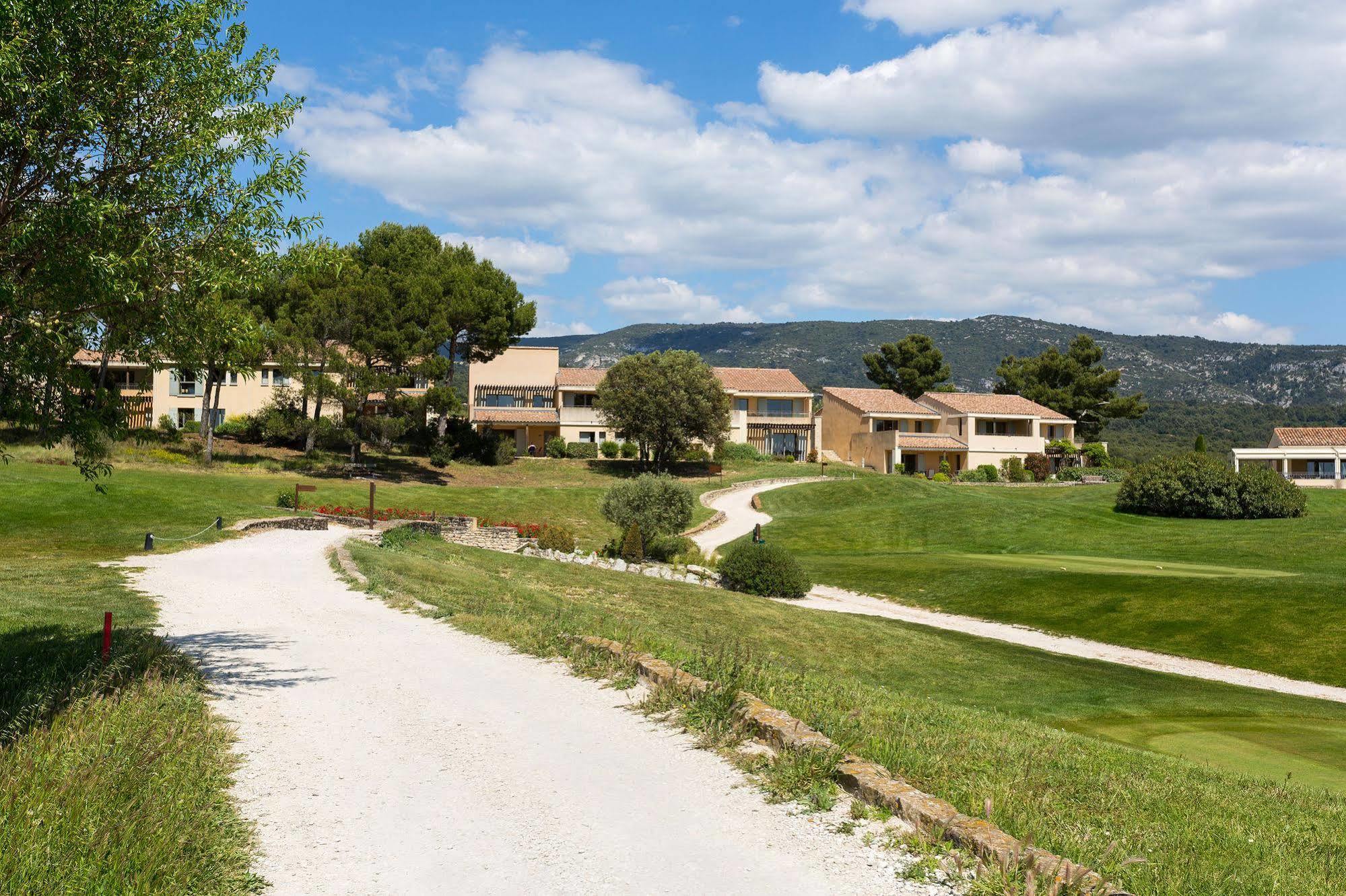 Madame Vacances Résidence Provence Country Club Saumane-de-Vaucluse Esterno foto
