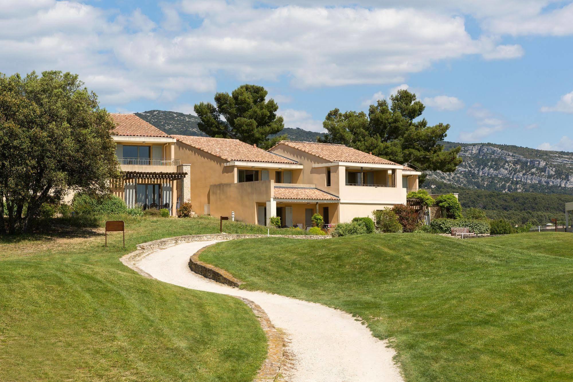 Madame Vacances Résidence Provence Country Club Saumane-de-Vaucluse Esterno foto